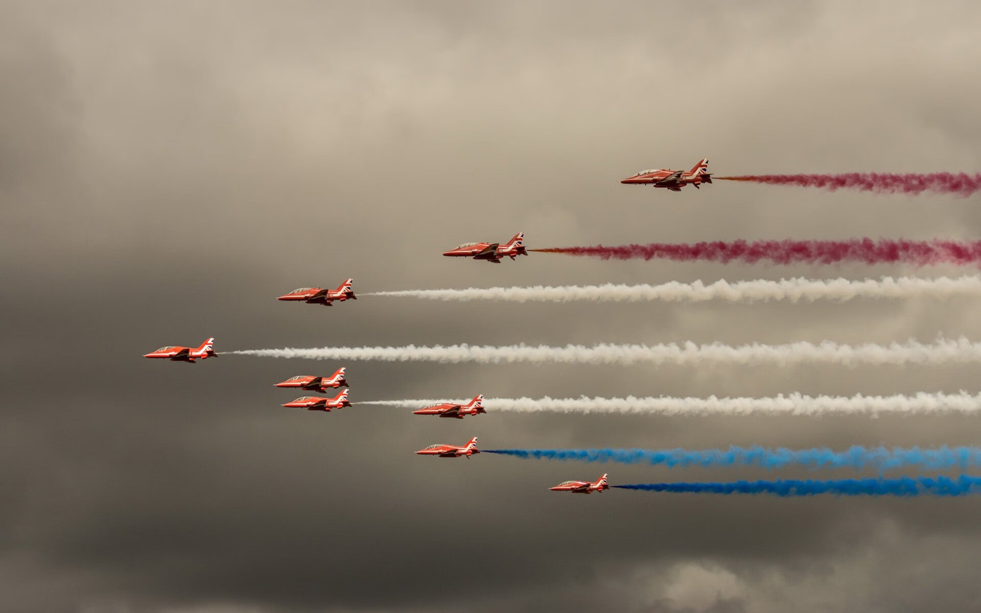 体育+文创融合,推出一系列篮球主题文化产品和活动,篮球文化主题墙