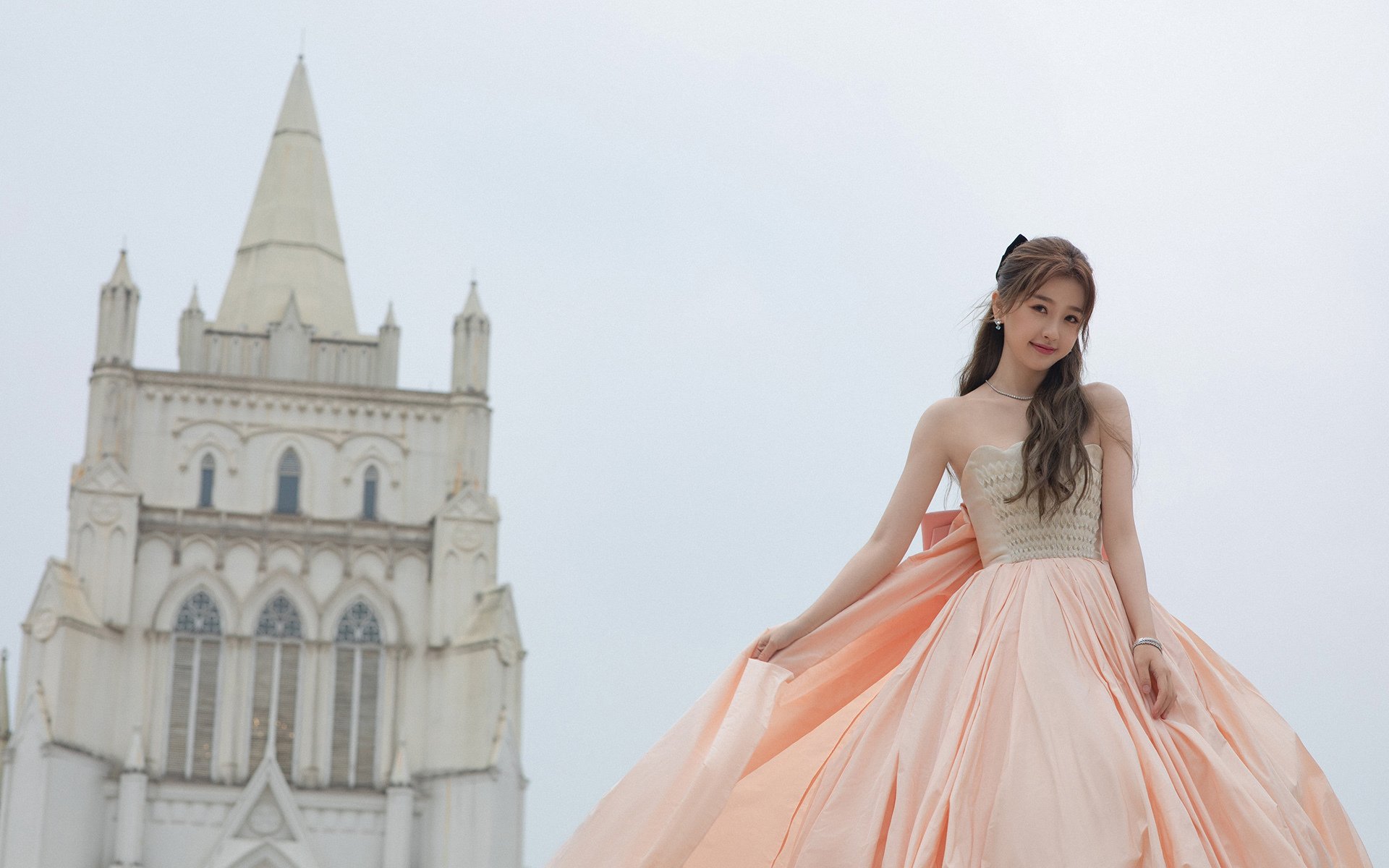 美职篮季后赛打响，字母哥首轮爆砍50分，字母哥 季后赛