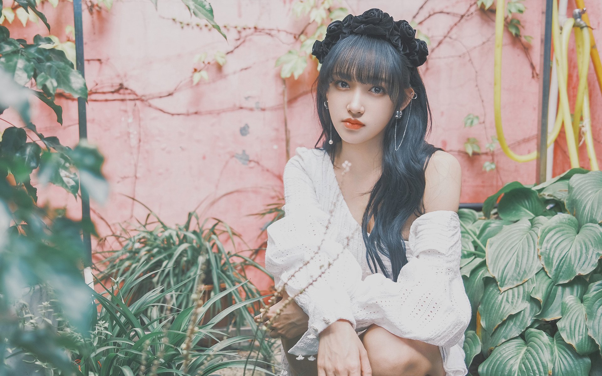 葡萄牙骑手玛丽亚·卡埃塔诺在2024年葡萄牙盛装舞步锦标赛中以“Hit Plus”马匹获得个人赛铜牌,展现坚韧精神。